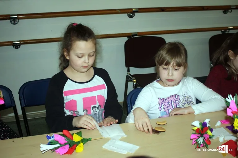 Poznali tajniki wicia tradycyjnych palm wielkanocnych (zdjęcia)