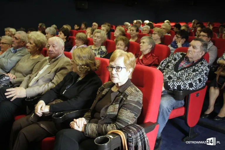 O sławie na wykładzie UTW (zdjęcia)