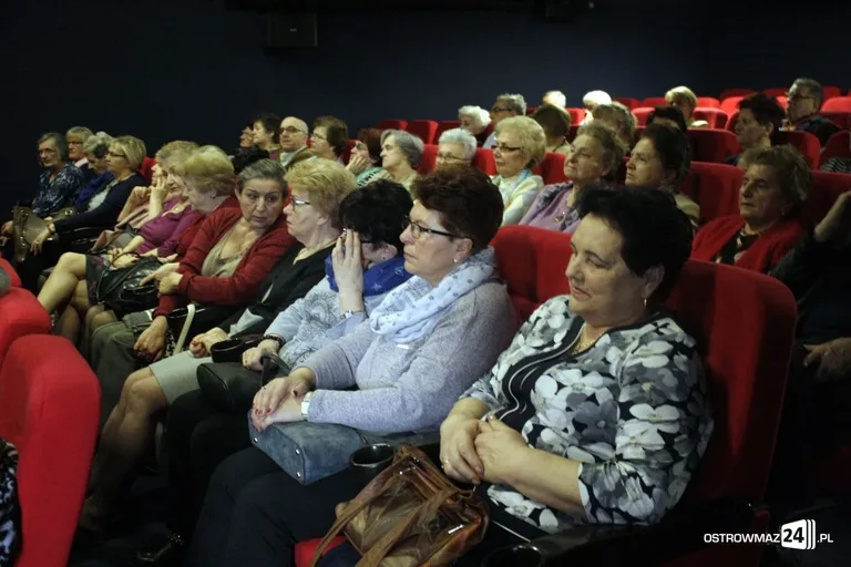 O sławie na wykładzie UTW (zdjęcia)