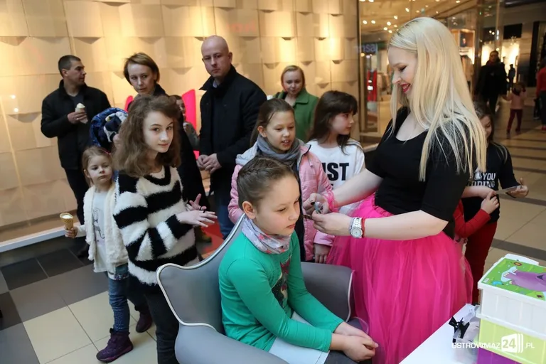 Dzień Kobiet w Galerii Bursztynowej (zdjęcia)