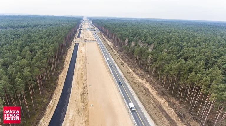 Postęp prac budowy S8 (zdjęcia, wideo)