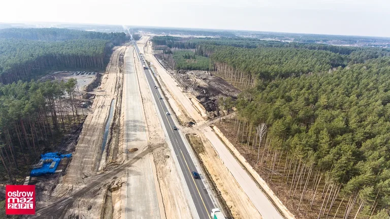 Postęp prac budowy S8 (zdjęcia, wideo)