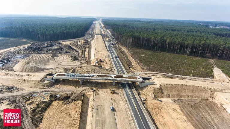 Postęp prac budowy S8 (zdjęcia, wideo)