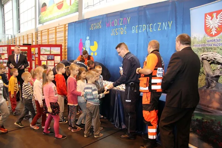 "Jesteś widoczny, jesteś bezpieczny" w Łysych (zdjęcia, wideo)