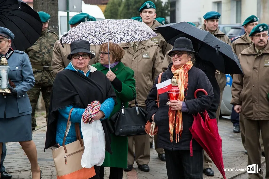 Uczcili pamięć ofiar zbrodni katyńskiej (zdjęcia)