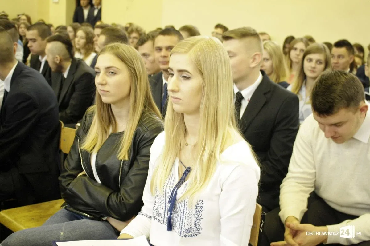 "Ekonomik" pożegnał maturzystów (zdjęcia)
