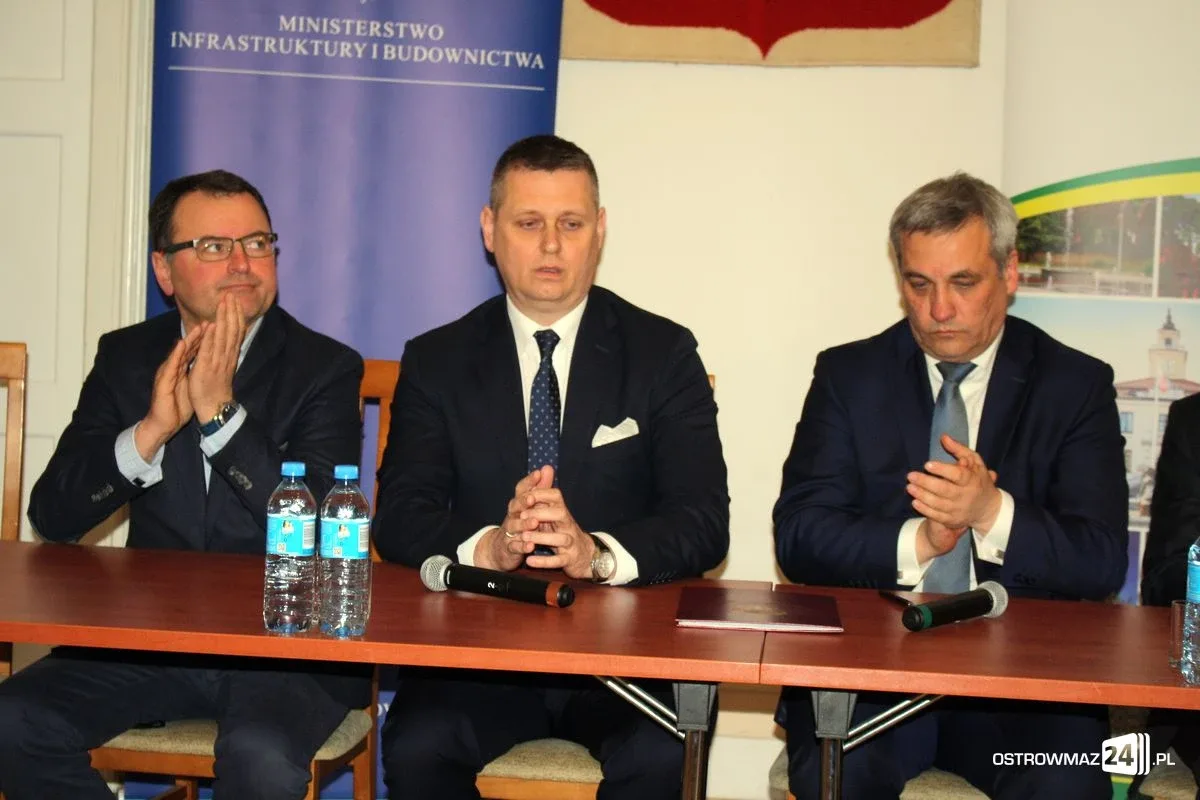 Powstaną dwa węzły na odcinku Ostrów Mazowiecka-Śniadowo