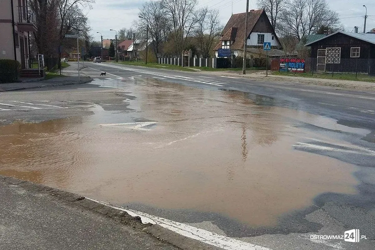 Skrzyżowanie ulic Kościuszki i Armii Krajowej zalane (zdjęcia)