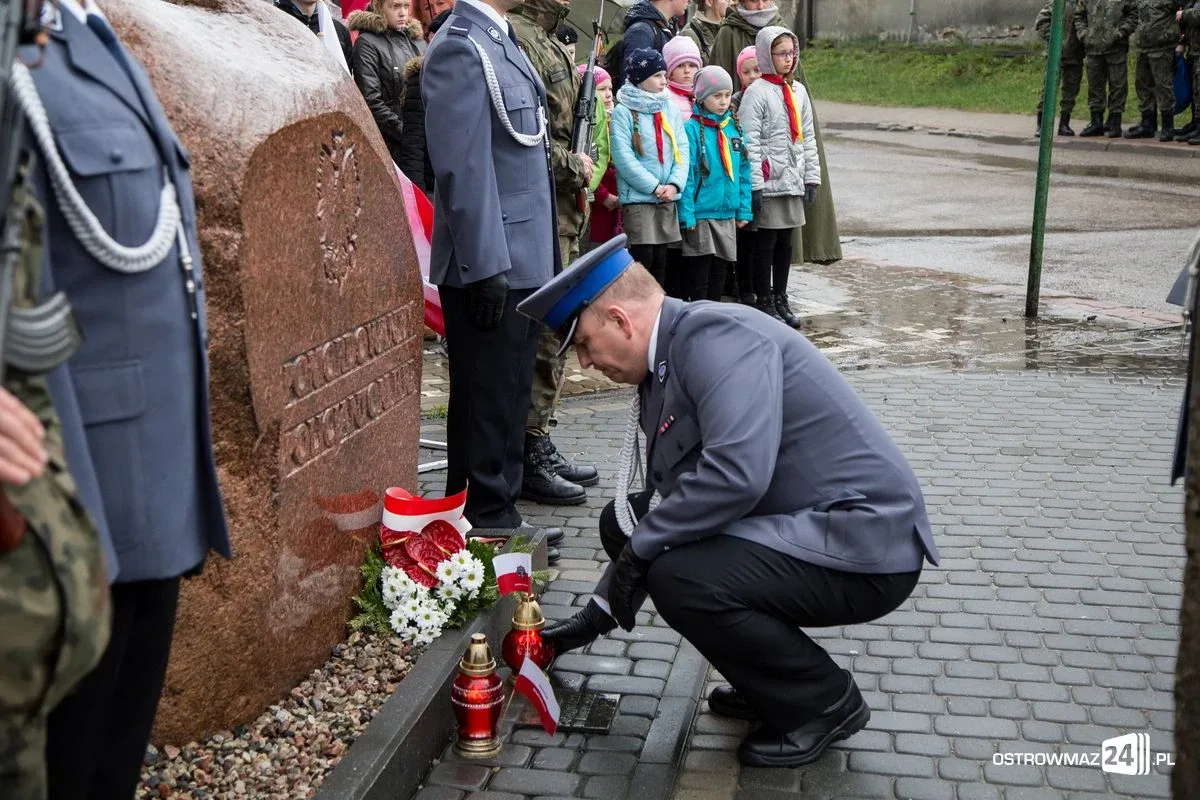 Uczcili pamięć ofiar zbrodni katyńskiej (zdjęcia)