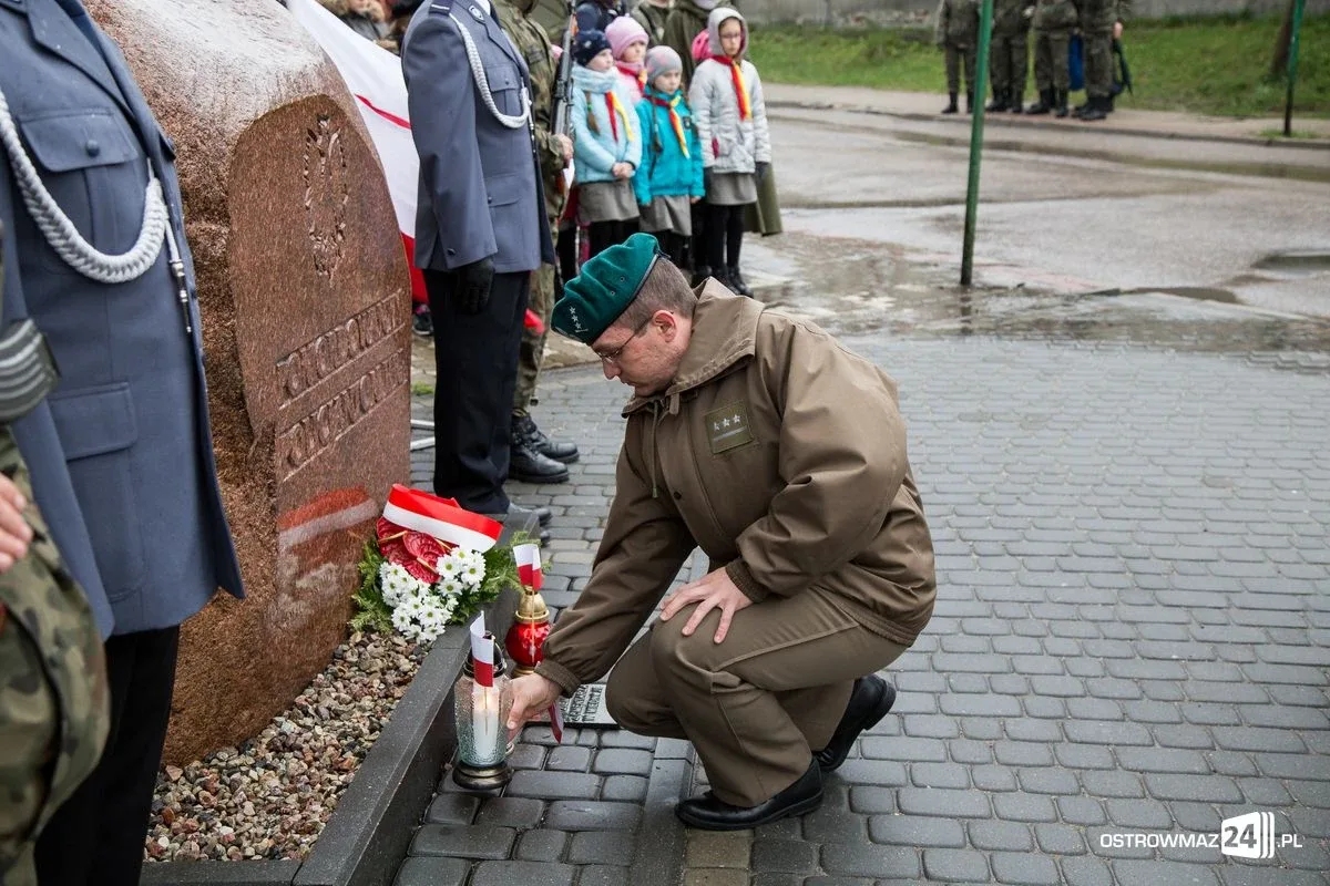 Uczcili pamięć ofiar zbrodni katyńskiej (zdjęcia)