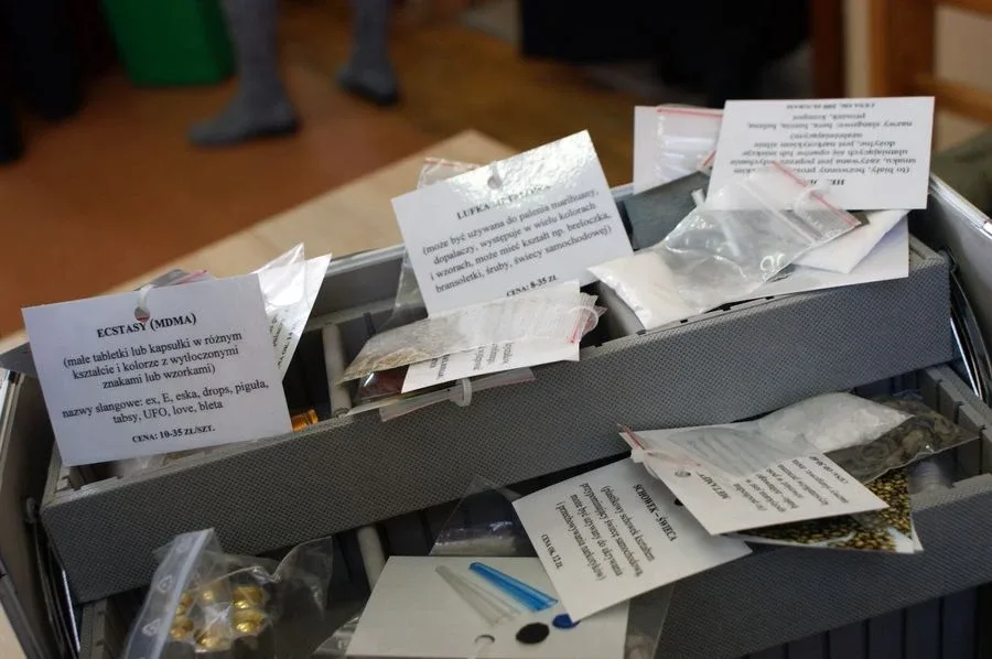 Nowe substancje psychoaktywne, nowe zagrożenia (zdjęcia)