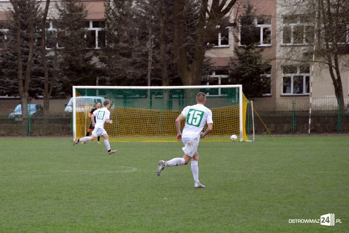 Ostrovia nie dała rady Mławiance (zdjęcia, wideo)