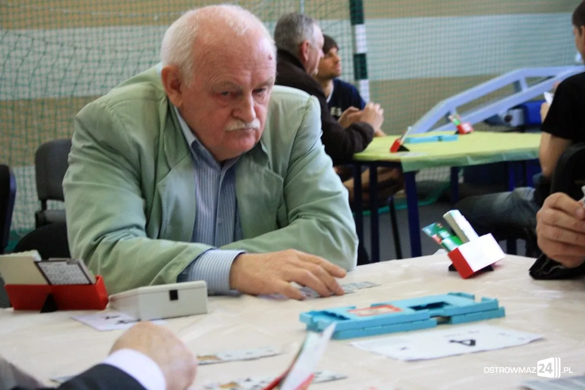 Turniej par brydżowych za nami (zdjęcia)