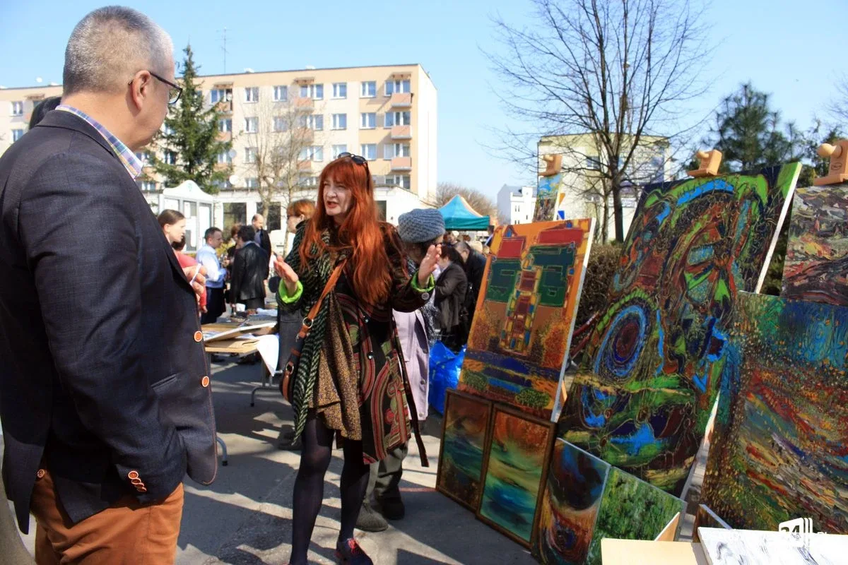 Jarmark Ostrowski wypełnił plac przy ratuszu (zdjęcia)