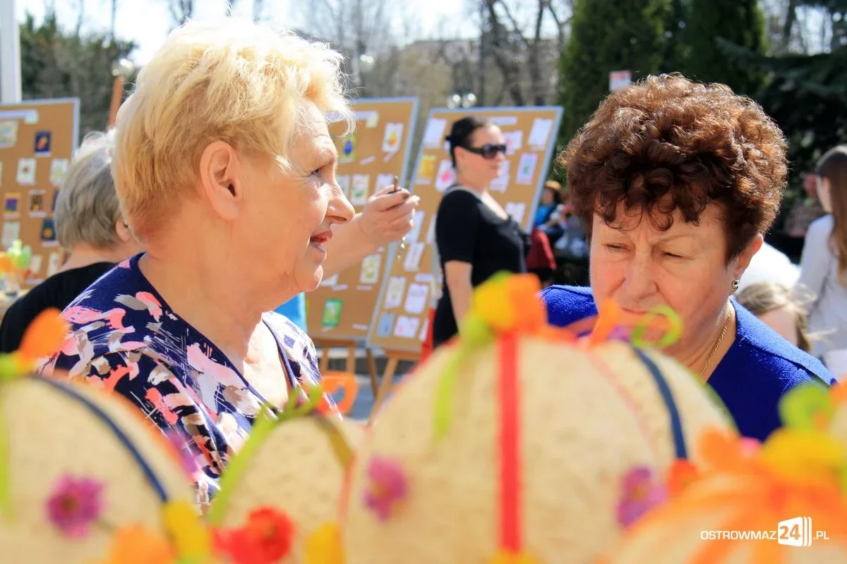 Jarmark Ostrowski wypełnił plac przy ratuszu (zdjęcia)