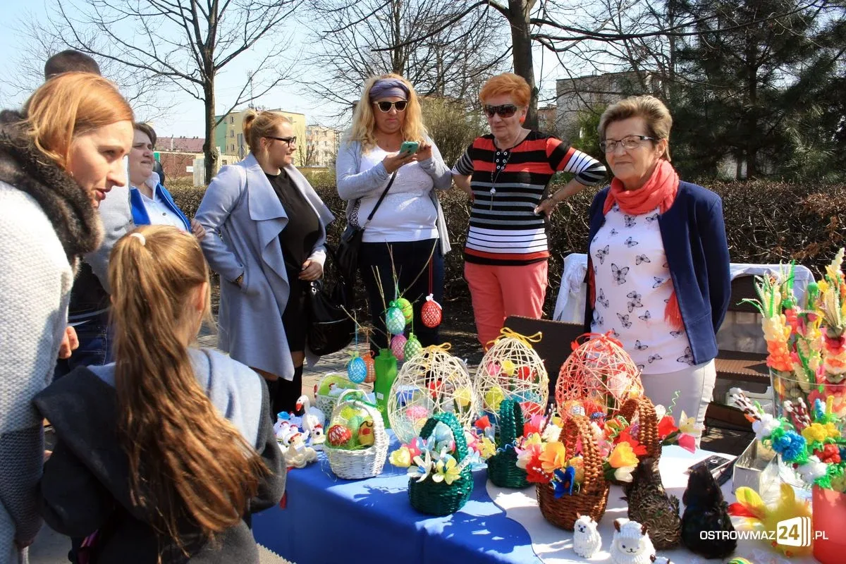 Jarmark Ostrowski wypełnił plac przy ratuszu (zdjęcia)