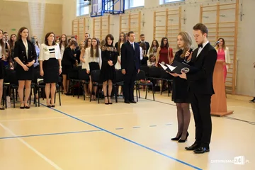 Abiturienci "Kopernika" zakończyli naukę (zdjęcia)
