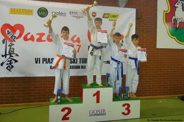 16 medali OKKK w dwóch turniejach (zdjęcia)