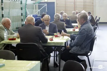 Turniej par brydżowych za nami (zdjęcia)