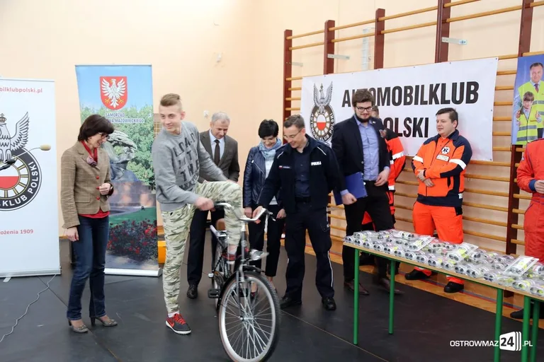 Widoczni i bezpieczni także w Nowej Wsi (zdjęcia, wideo)
