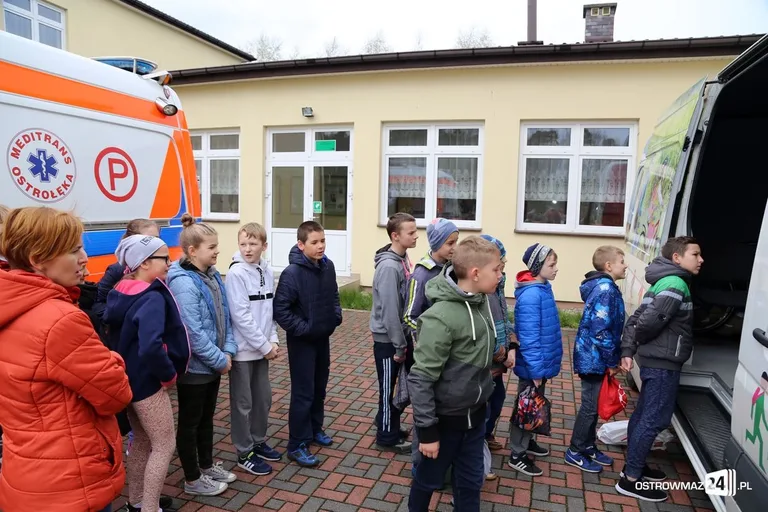 Widoczni i bezpieczni także w Nowej Wsi (zdjęcia, wideo)
