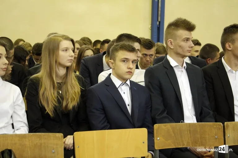 "Ekonomik" pożegnał maturzystów (zdjęcia)