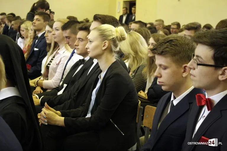 "Ekonomik" pożegnał maturzystów (zdjęcia)
