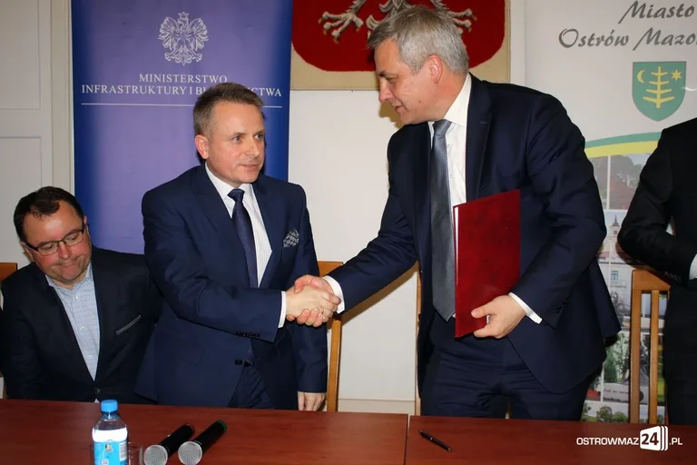 Powstaną dwa węzły na odcinku Ostrów Mazowiecka-Śniadowo