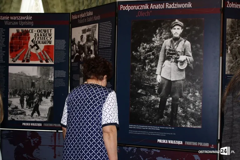Wystawa walczącej Polski otwarta (zdjęcia)