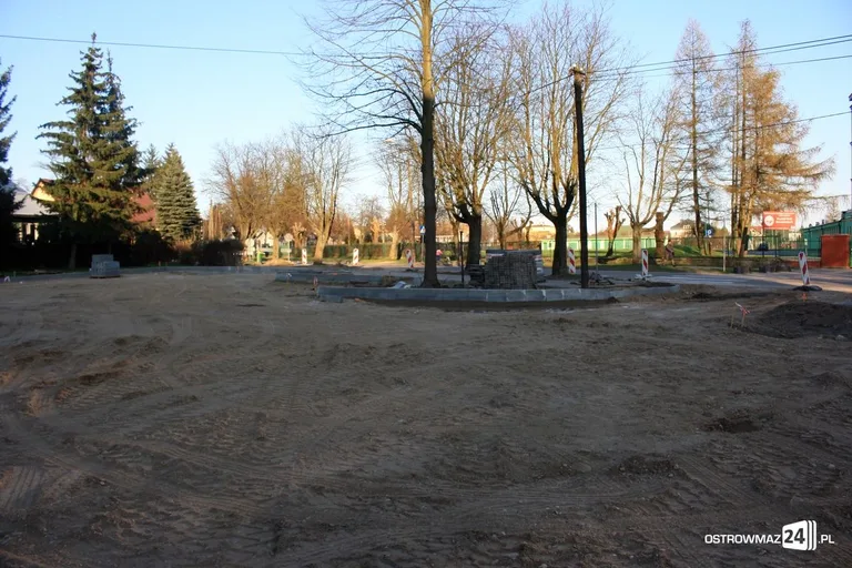 Trwa budowa parkingu przy ul. Rubinkowskiego (zdjęcia)