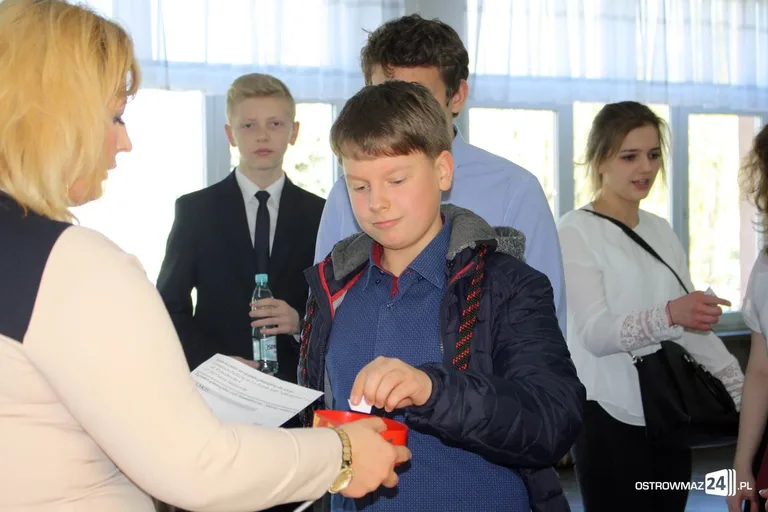 Gimnazjaliści przystąpili do egzaminacyjnego maratonu (zdjęcia)