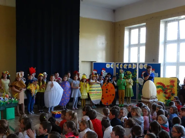 "Jedynka" wprowadzona w nastrój świąt wielkanocnych (zdjęcia)
