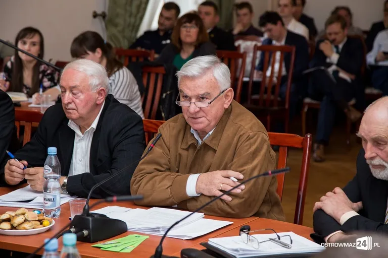 Podsumowania kulturalne i sportowe na sesji rady miasta (zdjęcia)