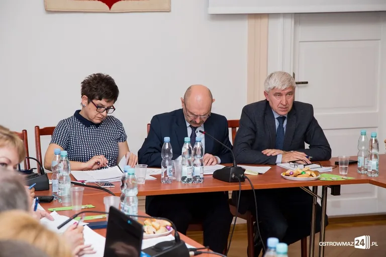 Podsumowania kulturalne i sportowe na sesji rady miasta (zdjęcia)