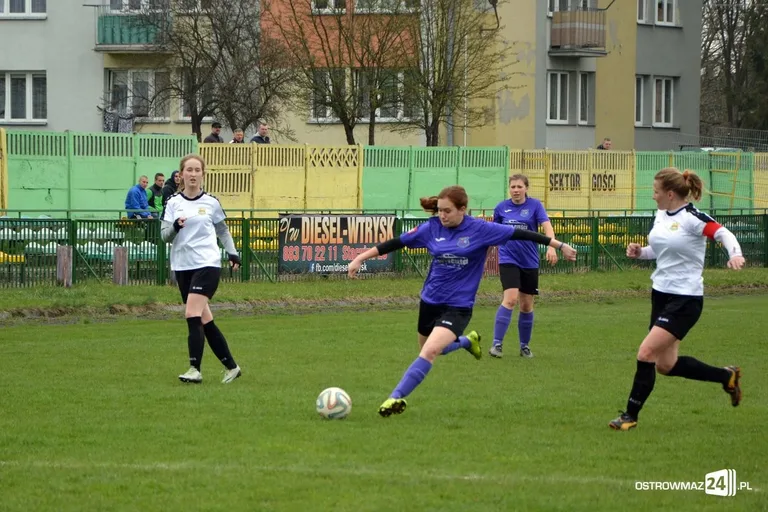 Remis Ostrovii z outsiderem (zdjęcia, wideo)