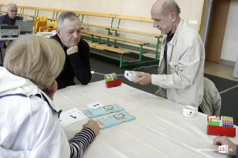 Turniej par brydżowych za nami (zdjęcia)