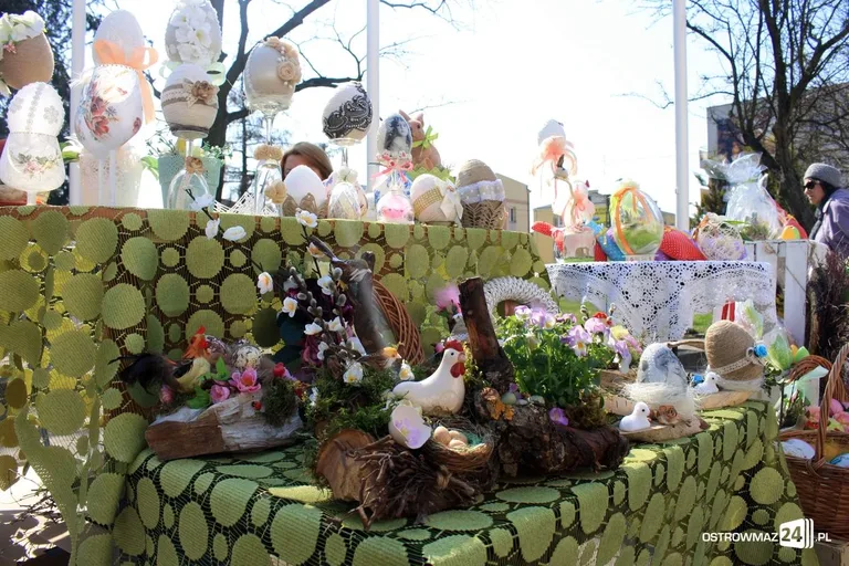 Jarmark Ostrowski wypełnił plac przy ratuszu (zdjęcia)
