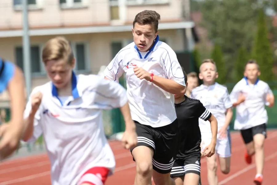 Szkoła Podstawowa w Zarębach Kościelnych z awansem do finałów Mazowsza (zdjęcia, wideo)