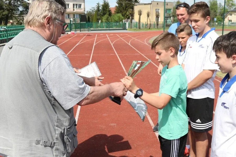 Szkoła Podstawowa w Zarębach Kościelnych z awansem do finałów Mazowsza (zdjęcia, wideo)