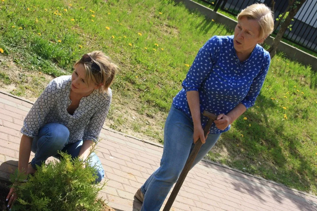 Na skwerku przy Kościuszki pojawiły się stoły do szachów (zdjęcia)
