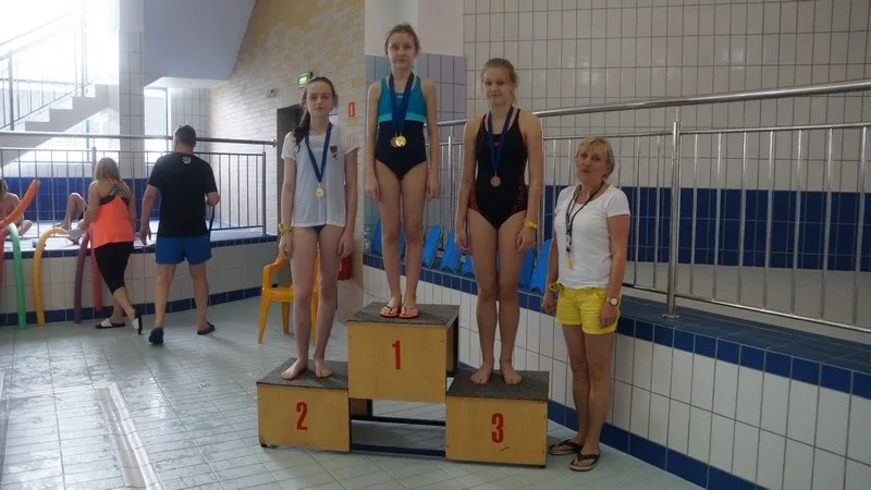 Mistrzostwa Szkoły Podstawowej nr 1 w pływaniu (zdjęcia)