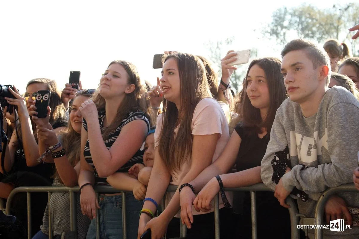 Dawid Kwiatkowski rozgrzał ostrowską publiczność (zdjęcia, wideo)