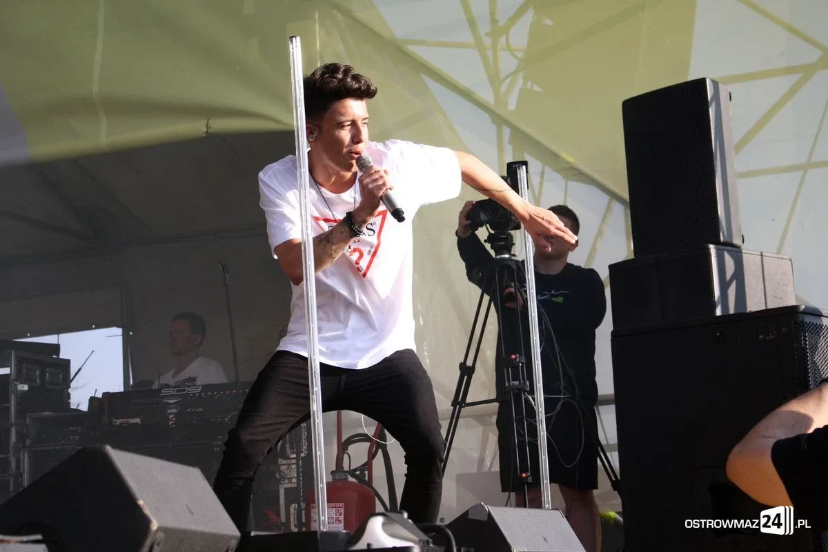 Dawid Kwiatkowski rozgrzał ostrowską publiczność (zdjęcia, wideo)