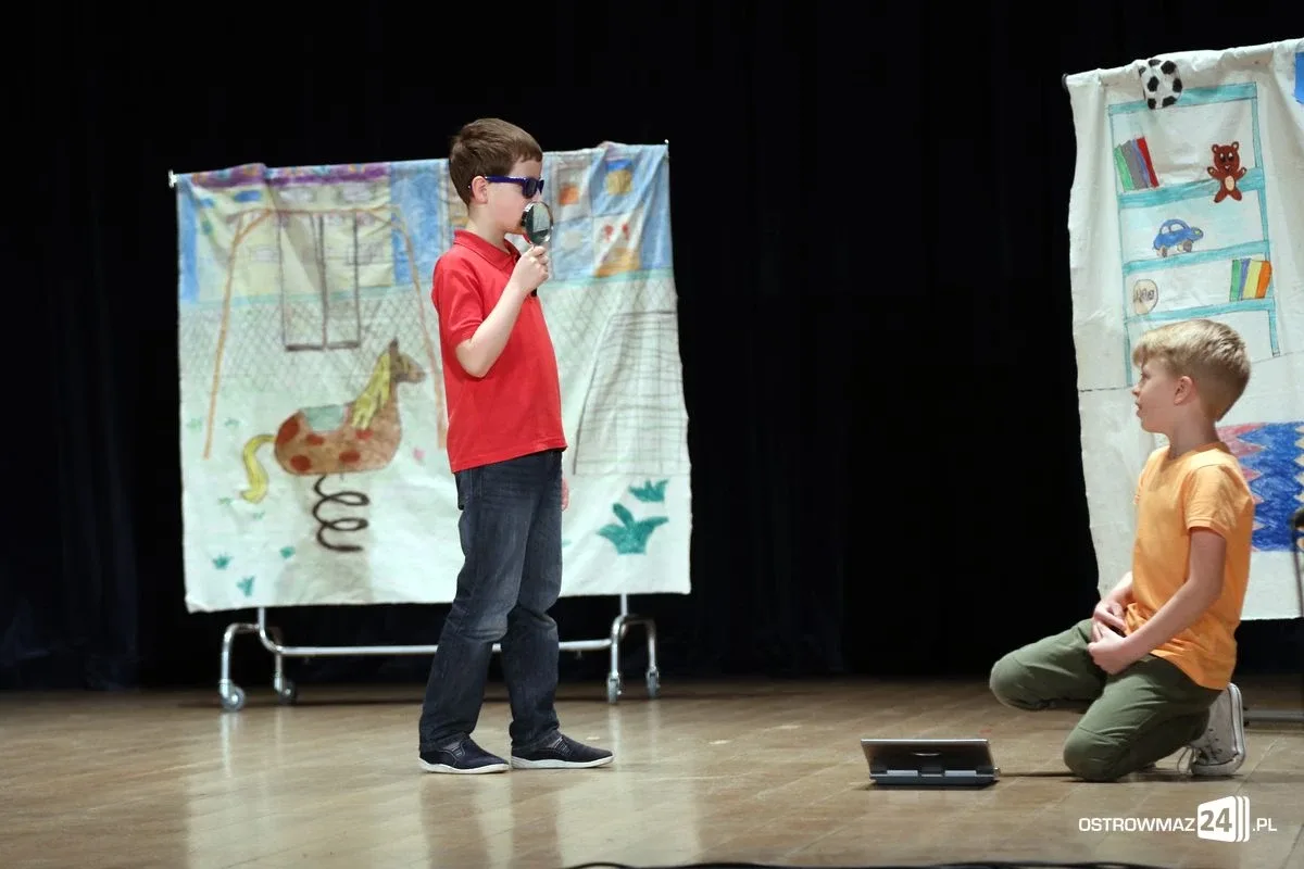 Teatr "Kadra Eli" z ostrowskiej szkoły laureatem festiwalu (zdjęcia, wideo)