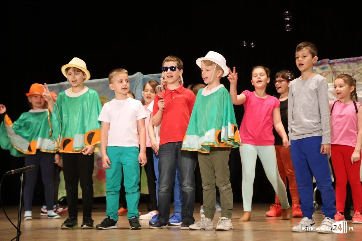 Teatr "Kadra Eli" z ostrowskiej szkoły laureatem festiwalu (zdjęcia, wideo)