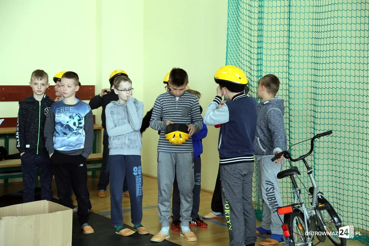 Widoczni i bezpieczni w Zarębach Kościelnych (zdjęcia, wideo)