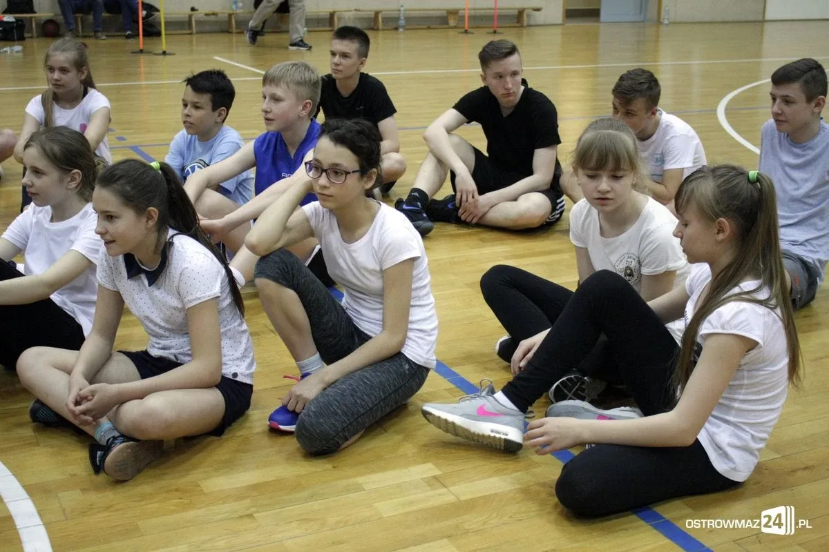 Trener ze szkoły Michaela Jordana w Ostrowi Mazowieckiej (zdjęcia)