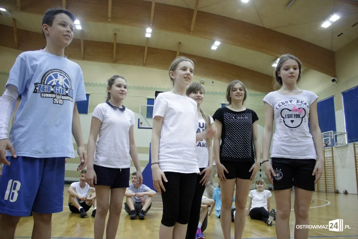Trener ze szkoły Michaela Jordana w Ostrowi Mazowieckiej (zdjęcia)