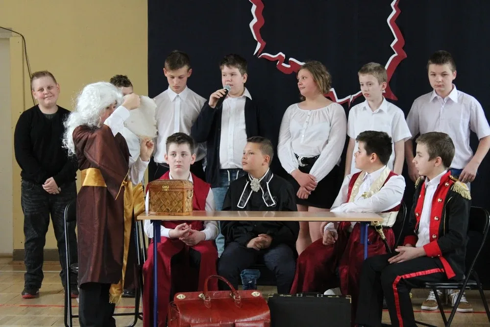 Historyczna konstytucja w murach Szkoły Podstawowej nr 1 (zdjęcia)