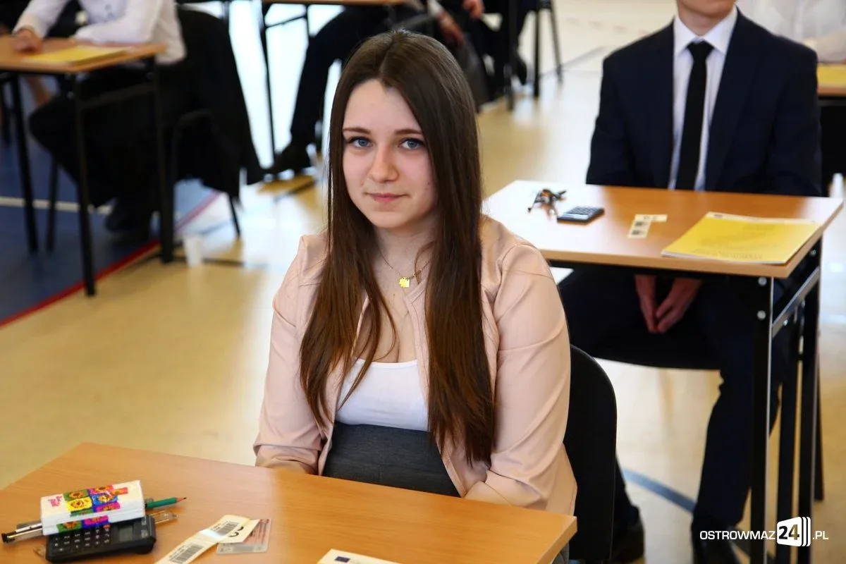 Drugi dzień zmagań maturzystów. Dziś "królowa nauk" (zdjęcia)